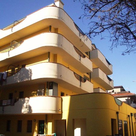 Residence Mediterraneo - Agenzia Cocal كاوْرلي المظهر الخارجي الصورة