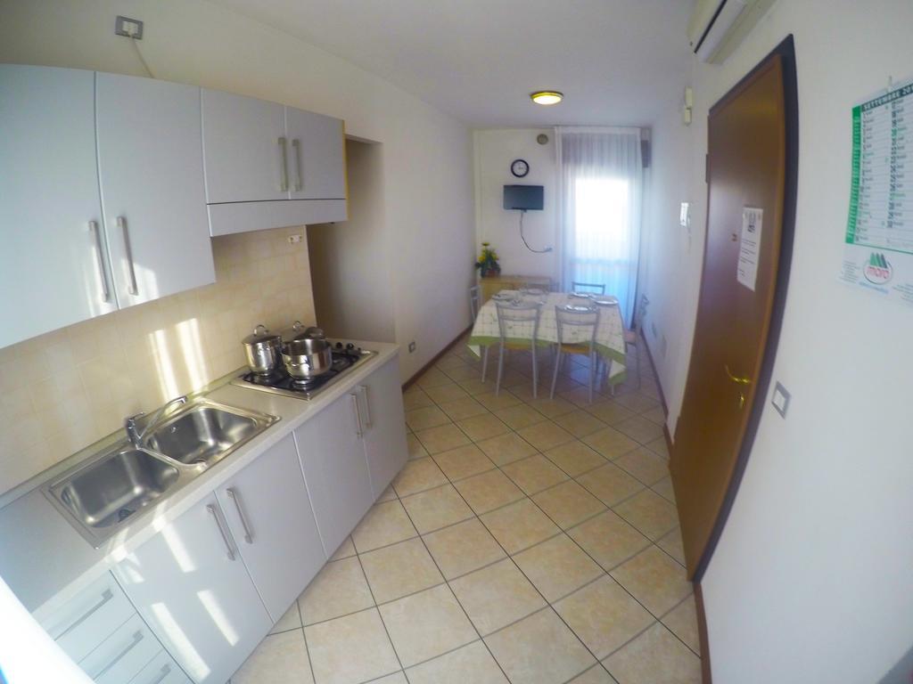 Residence Mediterraneo - Agenzia Cocal كاوْرلي الغرفة الصورة